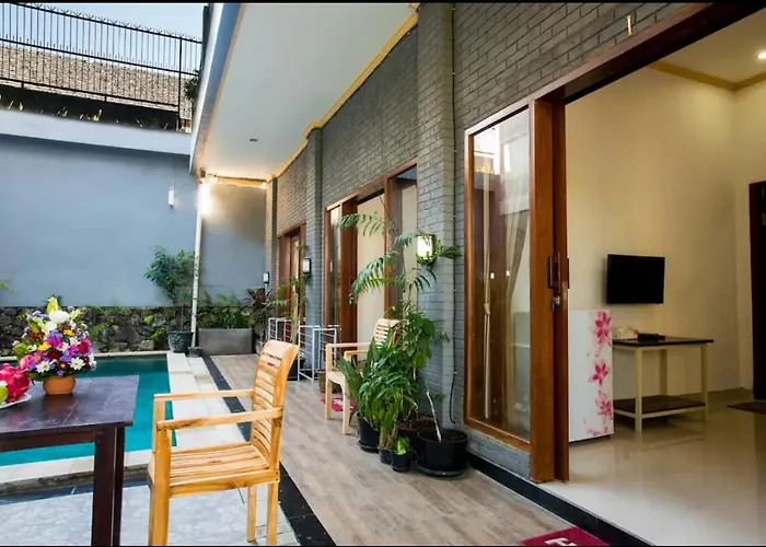 Canggu Ocean House Violet, Shared Pool - By Walk To The Beach! Guest house 3*